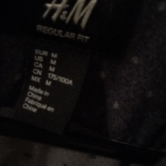 H & M button up - Picture 2 of 3